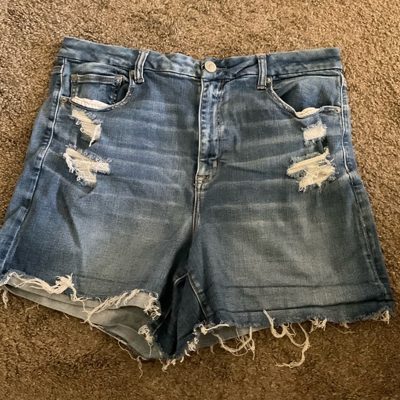 American Eagle Outfitters Pants - American Eagle Ripped Curvy Hi Rise Shortie 18 Jean Shorts